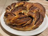 Brioche Babka chocolat au lait tressée pour le goûter