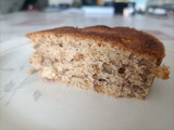 Gâteau de noix moelleux et parfumé au rhum simple et délicieux