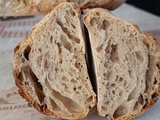 Pain au levain mélange T65/T80 aux noix, le pain de la fainéante