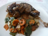 Pintade au four au curry matsaman et ragoût de carottes et pommes de terre