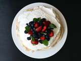 Pavlova givré aux fruits rouges: recette et