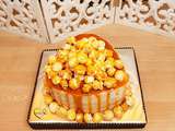 Drip Cake tout de caramel et popcorn vêtu