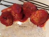 Boulettes de poulet au parmesan à la sauce tomate