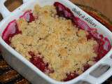 Crumble rhubarbe-framboise, touche de coco