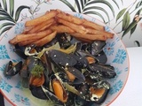 Moules de bouchot au curcuma, crème et vin blanc