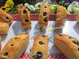 Petits gâteaux à la poudre d'amande et aux myrtilles espagnoles