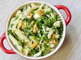 Cuisine alcaline : penne, chou kale, carotte et radis marinés