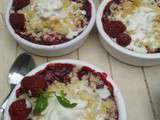 Crumble framboises, tomates cerises et crème de mascarpone basilic~citron