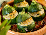 Courgettes farcies au veau, basilic et pignons