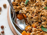 Crumble à la butternut, sauge et noisette