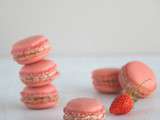 Macarons à la fraise pour un octobre rose