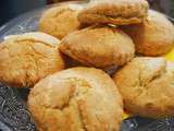 Traditionnels scones anglais pour un petit-déjeuner gourmand