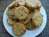 Biscuits apéritifs aux flocons d'avoine, à l'oignon § parmesan