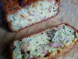 Cake au roquefort, lardons et noix