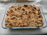 Crumble aux pommes, coings, miel § noix