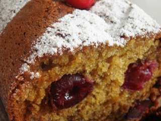 Cake aux bananes et aux cerises ultra moelleux