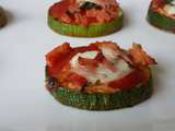 Mini pizza light sur des rondelles de courgettes / garniture au choix: jambon, champignons, chorizo, anchois,