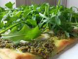 Pizza verte // pesto de pistache - roquette - mozzarella