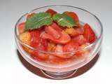 Salades de fraises, melon, menthe et citron