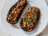 Aubergine farcie aux pst (protéines de soja texturées)