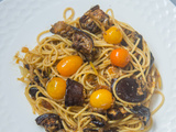 Spaghettis aux tomates cerises et aubergines rôties