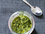 Traditionnelle du pesto de basilic