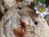 Cookies aux pépites de chocolat, noisettes et caramel