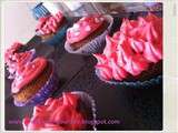 Cupcakes aux fraises et au chocolat blanc