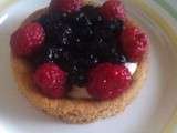 Tartelettes framboises et myrtilles sur sablé breton