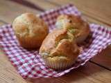 Muffins au camembert et aux olives