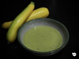 Soupe froide de courgettes jaunes