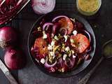 Salade toute violette à la feta, noix caramélisées & vinaigrette à l'orange et au miel