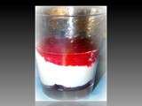 Mousse de fromage blanc et coulis de cerises