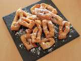 Bugnes ou petits beignets au sucre glace