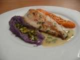 Turbot et son faux beurre blanc à la livèche, purée de carottes et cacahuètes et purée de vitelottes aux pistaches : Taguer pour mieux voler