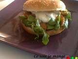 Burger au poulet, au chèvre et au miel