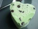 Glace à la menthe et copeaux de chocolat