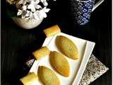 Financiers à la purée d'amandes au thé matcha et au yuzu