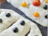 Fougasses au levain olive/parmesan et tomates cerises/olives