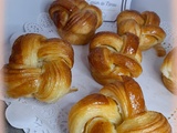 Chignon feuilleté caramélisé