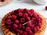 Tarte aux framboises, sablé viennois et crème légère