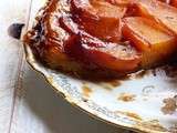 Tarte tatin au kaki persimon et poivre de Jamaïque