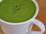 Vous prendrez bien une tasse de smoothie vert