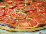 Tarte fine moutardée à la tomate et au thym