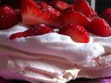 Pavlova aux fraises et framboises