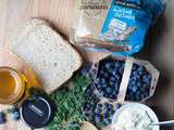 Sandwich aux bleuets, miel, ricotta et noix! + Concours