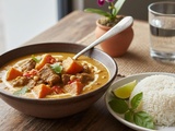 Curry massaman à la patate douce : recette thaïlandaise authentique
