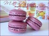 Macarons aux fruits rouges parfum violette