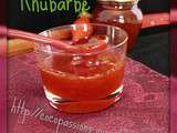 Confiture de fraises et de rhubarbe