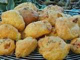 Gougères au comté et aux lardons